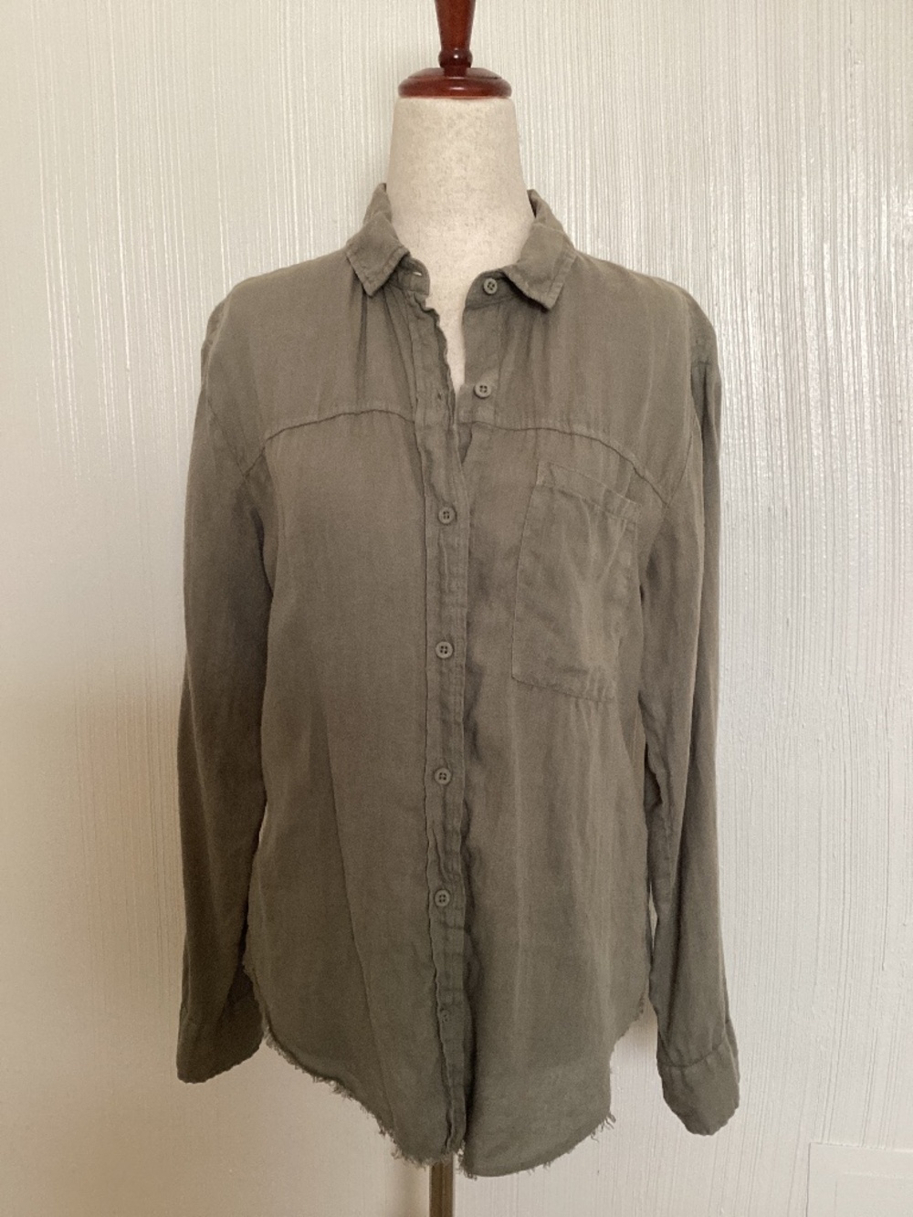 $220 Frame Denim Linen Sage Olive Green Button Up Shirt XS beach resortwear